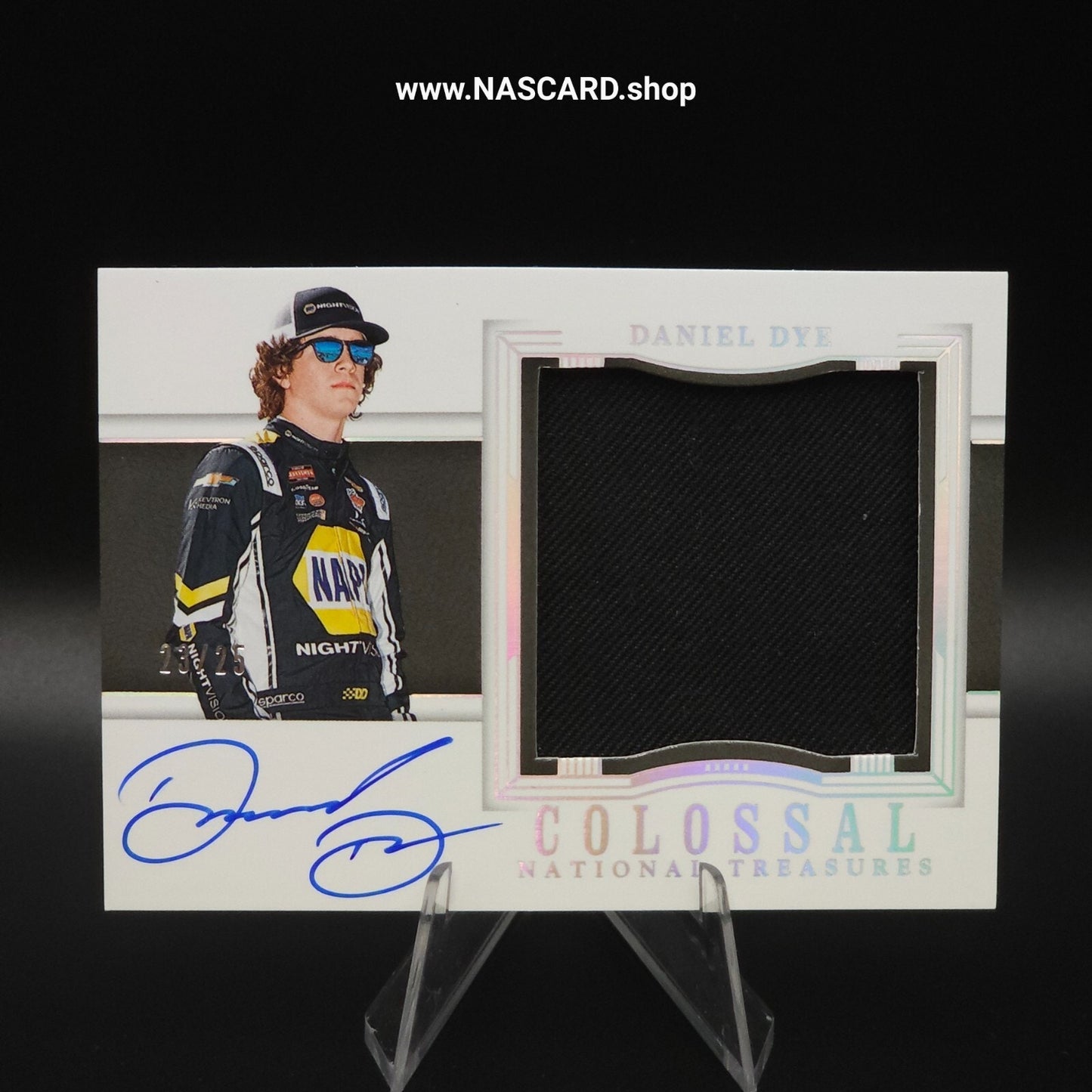 2024 National Treasures Colossal Material Signatures Holo Silver Daniel Dye /25