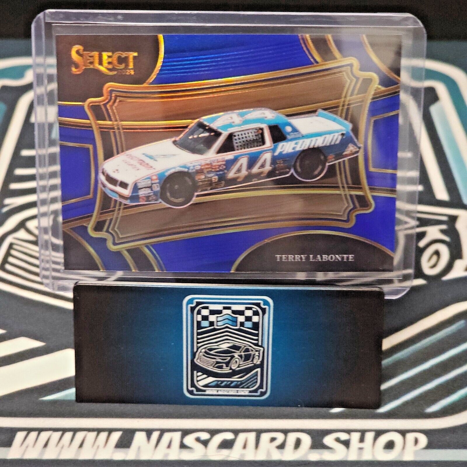 2024 Panini Select Racing Pit Road Blue Prizm #185 Terry Labonte 020/175 - NASCARD.shop