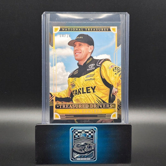 2023 Panini National Treasures Treasured Drivers Holo Gold Carl Edwards /10 - NASCARD.shop
