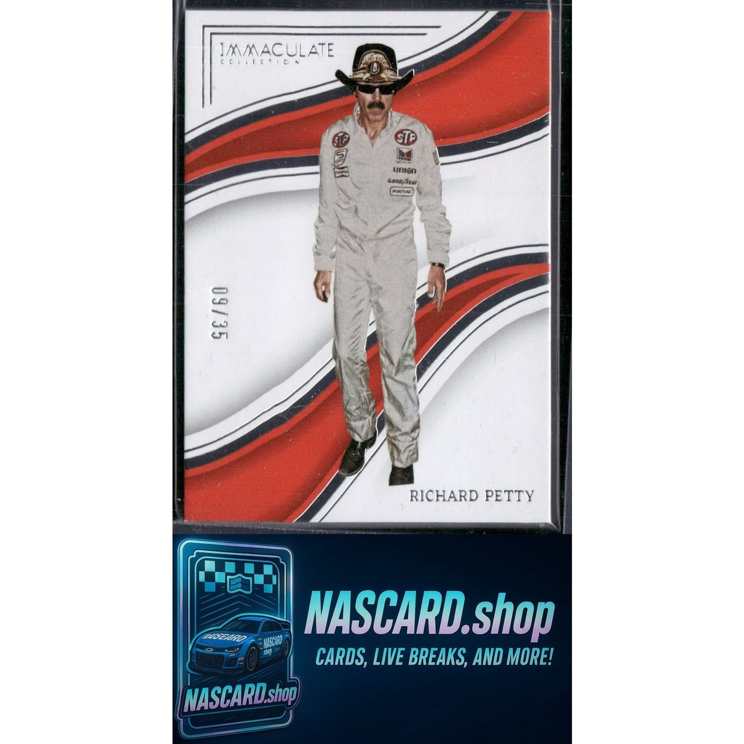 2023 Panini Chronicles #42 Richard Petty Immaculate Black - NASCARD.shop